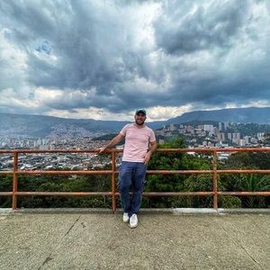 Meet your Posher, Juan manuel